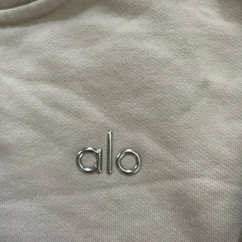 ALO Yoga Ivory Pullover Hoodie - Picture 2 of 2